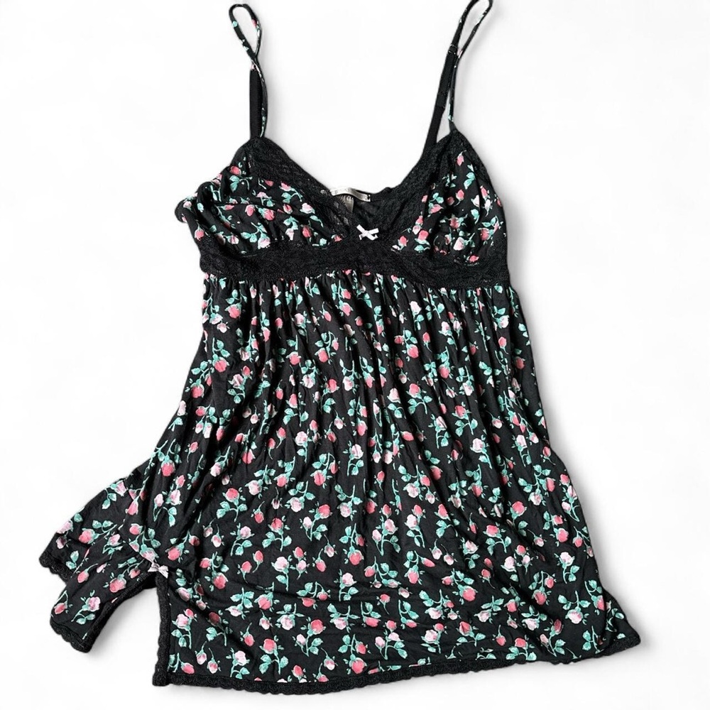 Victoria's Secret y2k Strawberry Floral Top 🍓🥀